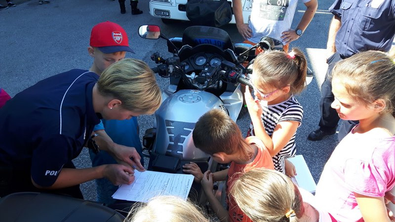 Wakacje z mundurowymi