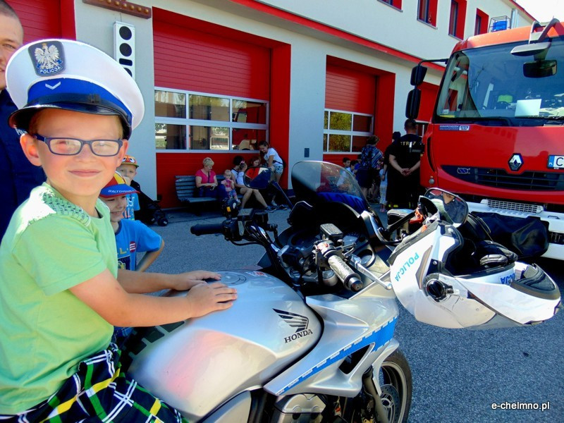 Wakacje z mundurowymi