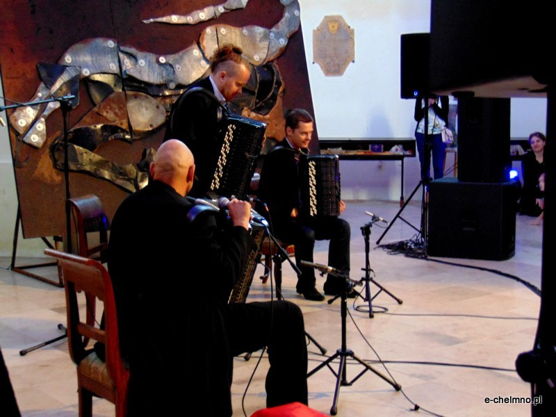 Szalone akordeony na 9 Hills. MOTION TRIO zakończyło festiwal w Chełmnie (film)