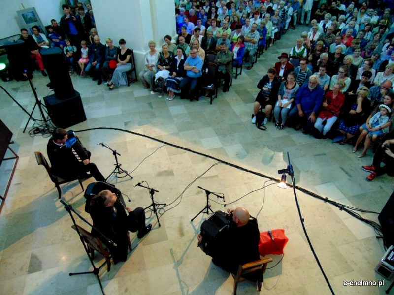 Szalone akordeony na 9 Hills. MOTION TRIO zakończyło festiwal w Chełmnie (film)