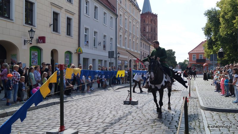 Droga przez Milenium ? 9 Hills Festival (film)