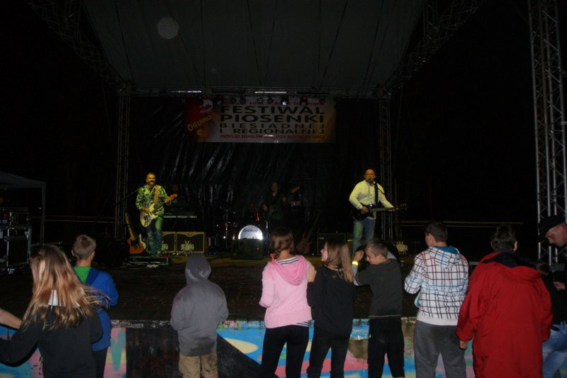 ?XX Festiwal Piosenki Biesiadnej i Regionalnej? pn. ?ZATAŃCZMY RAZEM W MIEŚCIE ZAKOCHANYCH?