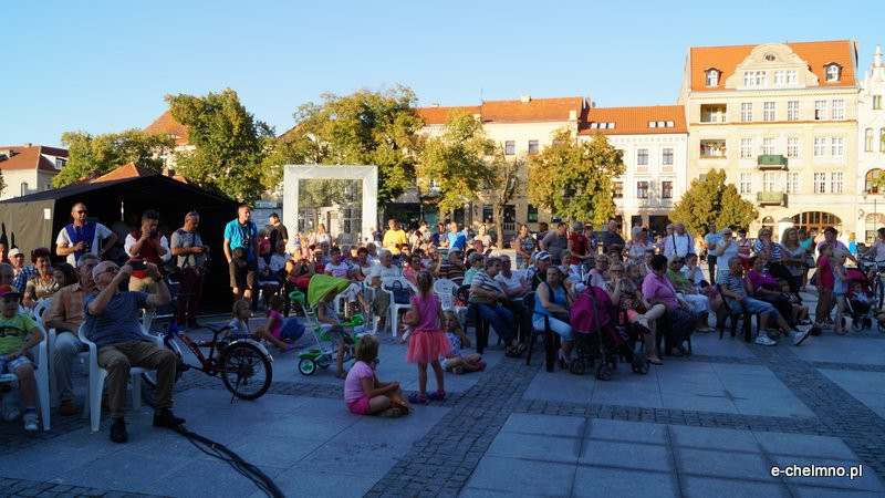 Światowy Festiwal Folkloru ?Fathers? Village?