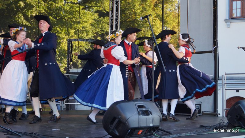 Światowy Festiwal Folkloru ?Fathers? Village?