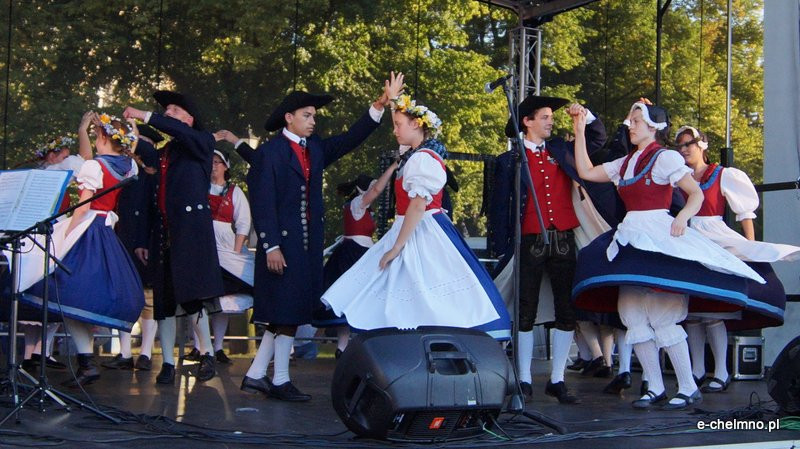 Światowy Festiwal Folkloru ?Fathers? Village?