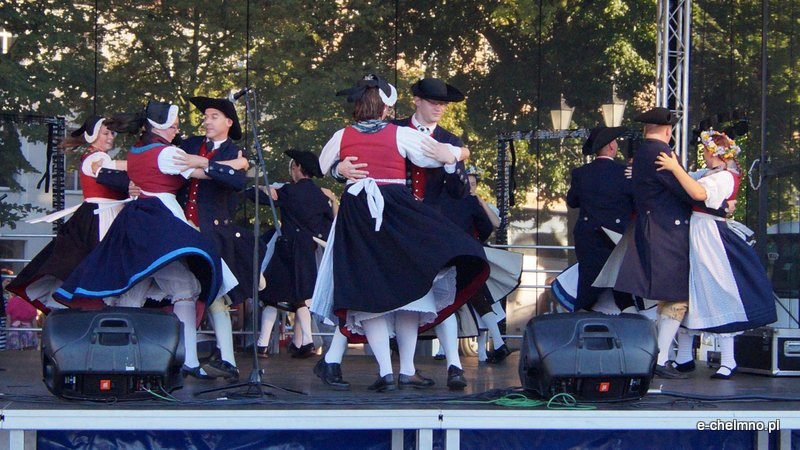 Światowy Festiwal Folkloru ?Fathers? Village?