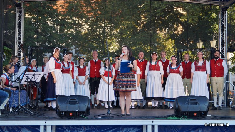 Światowy Festiwal Folkloru ?Fathers? Village?