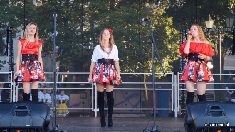 Światowy Festiwal Folkloru ?Fathers? Village?