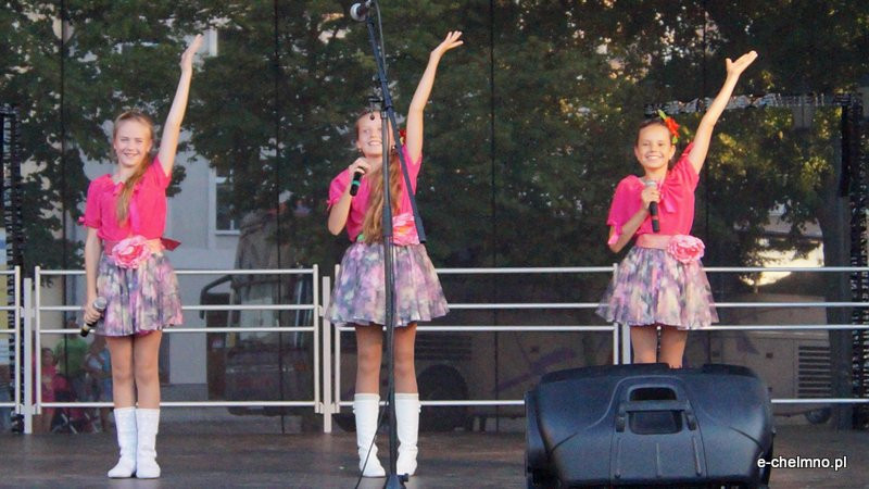 Światowy Festiwal Folkloru ?Fathers? Village?