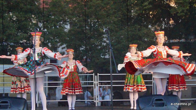 Światowy Festiwal Folkloru ?Fathers? Village?