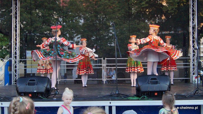 Światowy Festiwal Folkloru ?Fathers? Village?