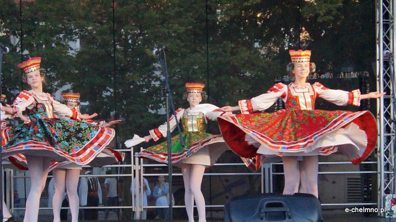 Światowy Festiwal Folkloru ?Fathers? Village?