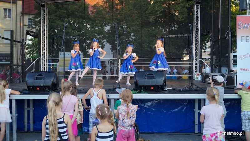 Światowy Festiwal Folkloru ?Fathers? Village?