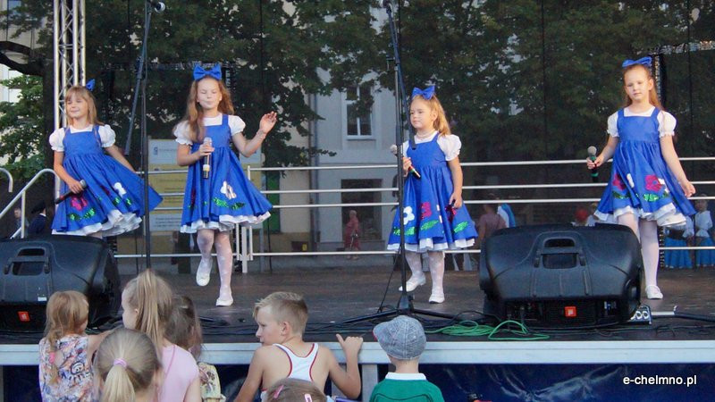 Światowy Festiwal Folkloru ?Fathers? Village?