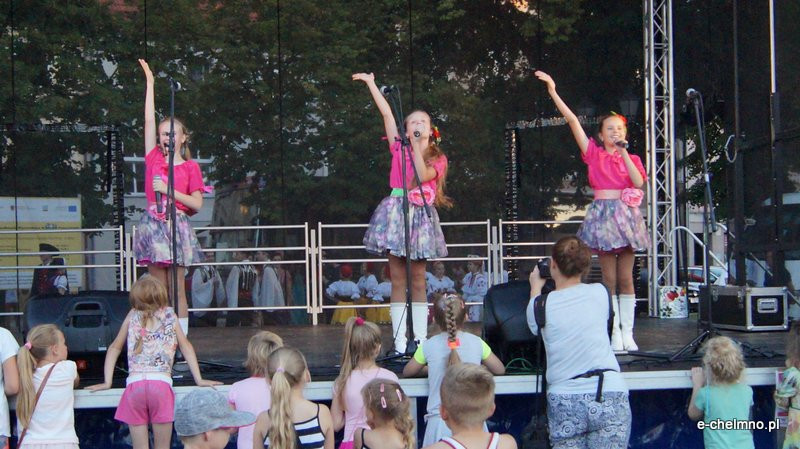 Światowy Festiwal Folkloru ?Fathers? Village?