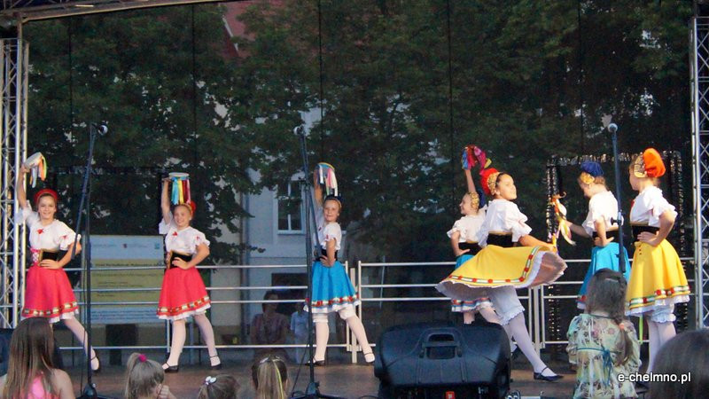 Światowy Festiwal Folkloru ?Fathers? Village?