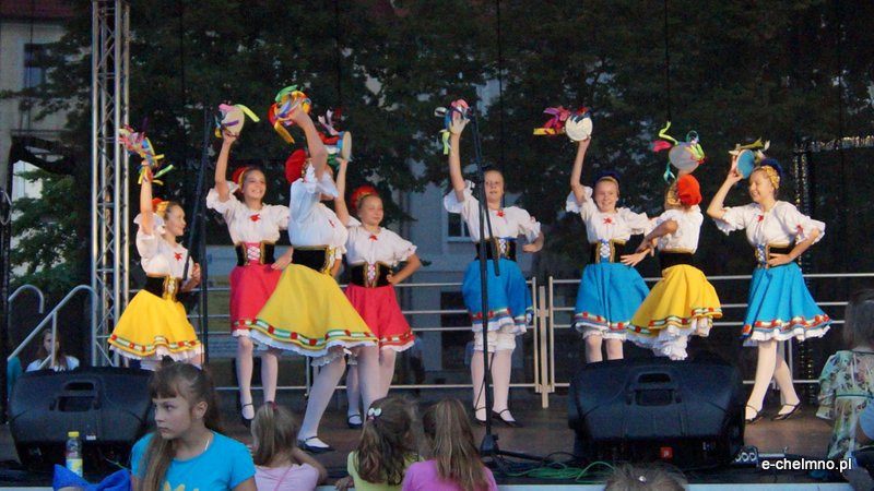 Światowy Festiwal Folkloru ?Fathers? Village?