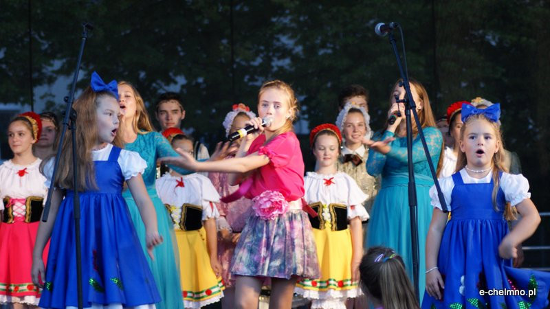 Światowy Festiwal Folkloru ?Fathers? Village?