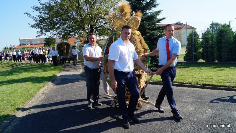 Gminno-powiatowe dożynki w Stolnie