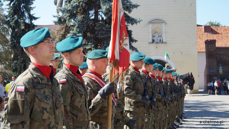 Uroczysta zbiórka przy Pomniku Nieznanego Żołnierza