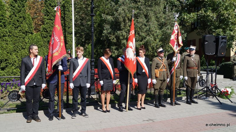 Uroczysta zbiórka przy Pomniku Nieznanego Żołnierza