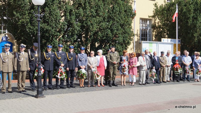 Uroczysta zbiórka przy Pomniku Nieznanego Żołnierza