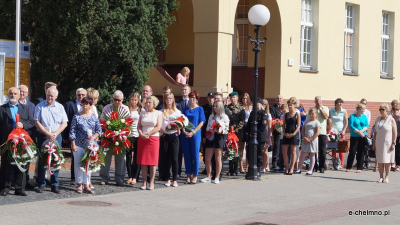 Uroczysta zbiórka przy Pomniku Nieznanego Żołnierza
