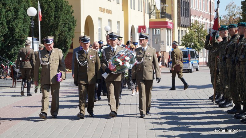 Uroczysta zbiórka przy Pomniku Nieznanego Żołnierza