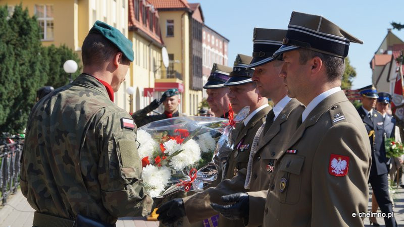 Uroczysta zbiórka przy Pomniku Nieznanego Żołnierza