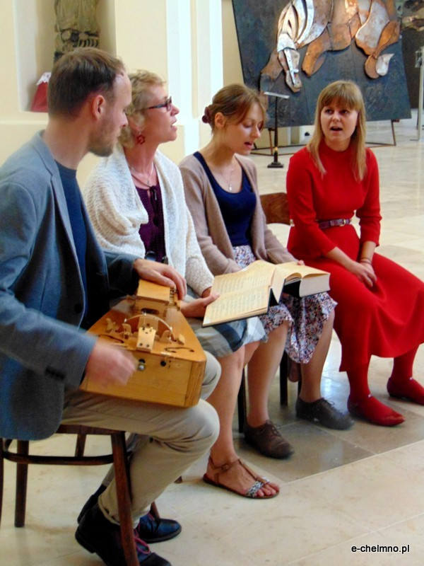 Anna Kaźmierak i Jarosław Cendrowski - Śniadania na deptaku