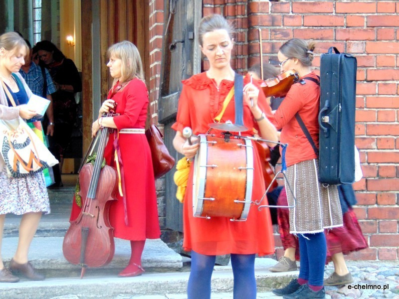 Anna Kaźmierak i Jarosław Cendrowski - Śniadania na deptaku