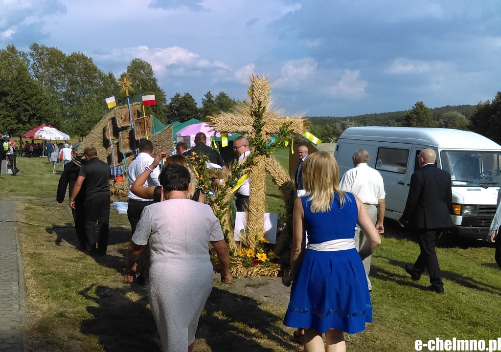 Dożynki w Małych Łunawach