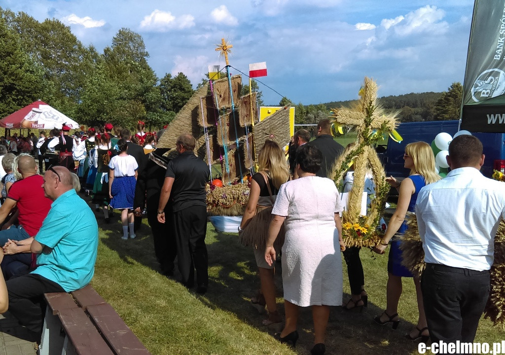 Dożynki w Małych Łunawach