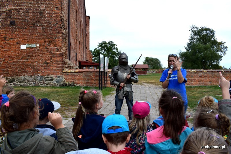 Dzień duchów i rycerzy, czyli pasowanie na przedszkolaka - starszaka