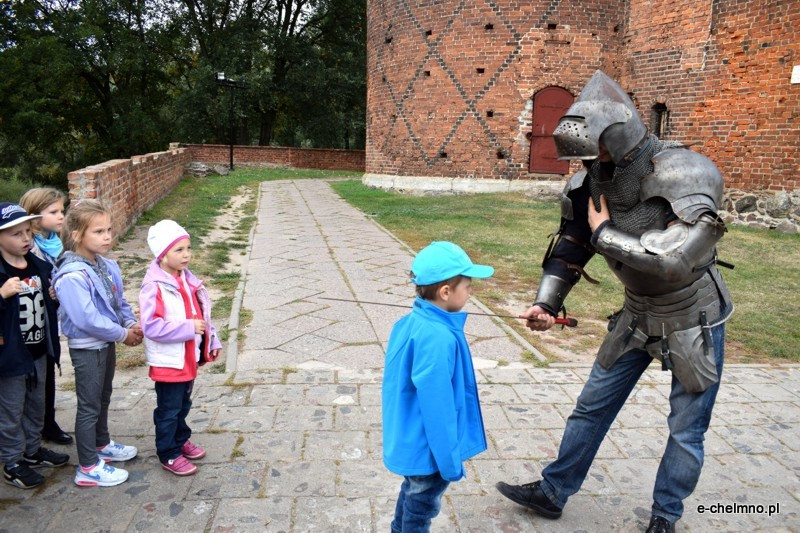 Dzień duchów i rycerzy, czyli pasowanie na przedszkolaka - starszaka