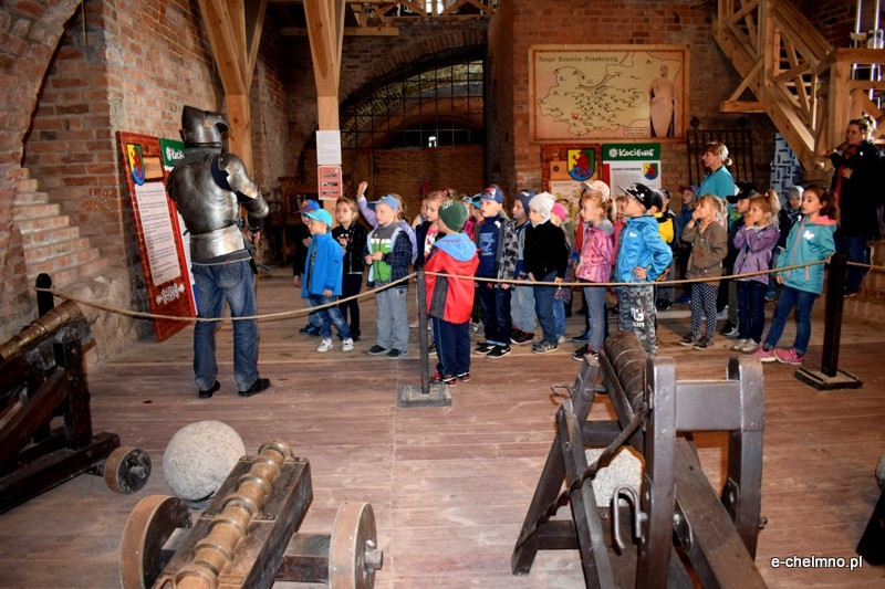 Dzień duchów i rycerzy, czyli pasowanie na przedszkolaka - starszaka