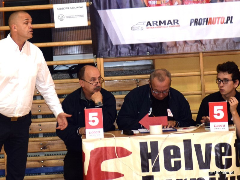 Zwycięstwo koszykarzy MEDOS MChKK Chełmno w meczu z drużyną NOVUM/ASTORIA Bydgoszcz