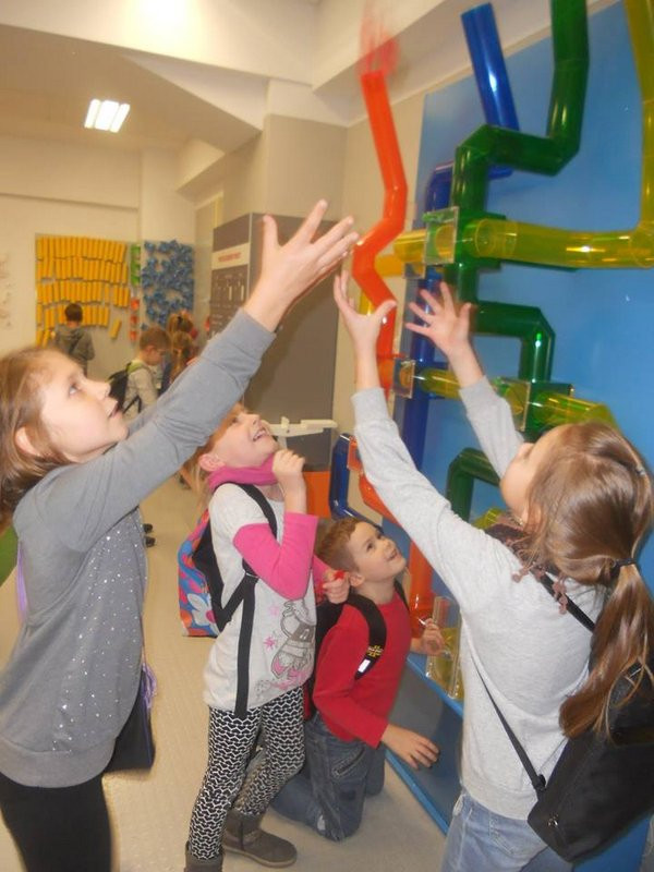 Dzieciaki kontra zębowe robaki