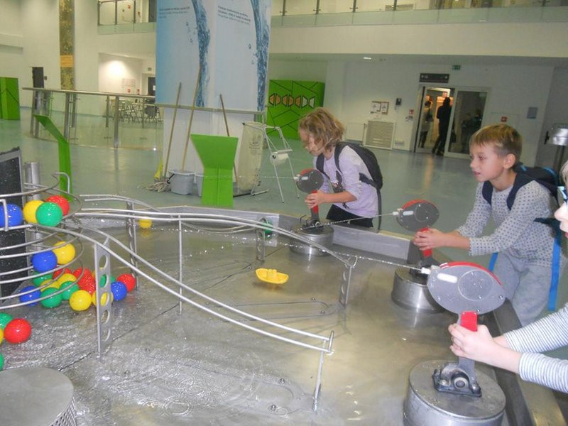 Dzieciaki kontra zębowe robaki