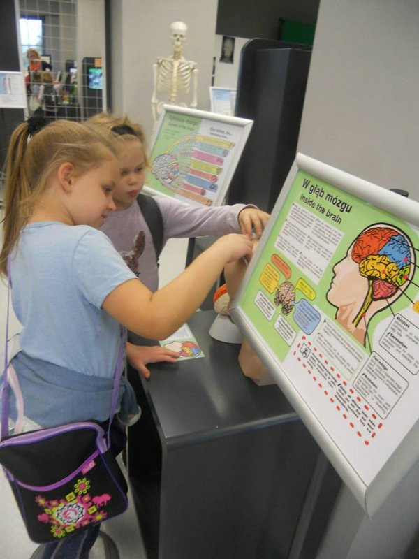 Dzieciaki kontra zębowe robaki