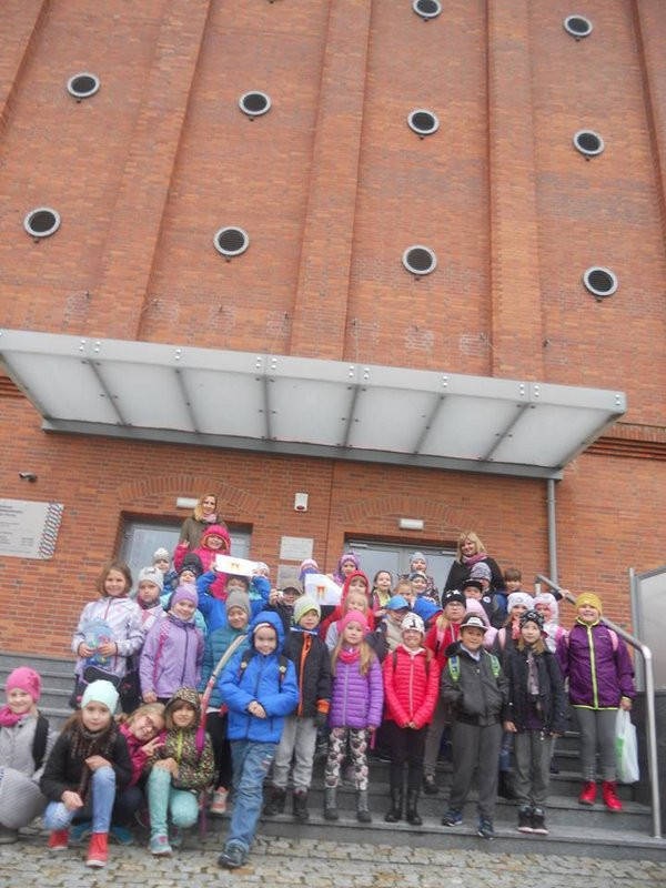 Dzieciaki kontra zębowe robaki