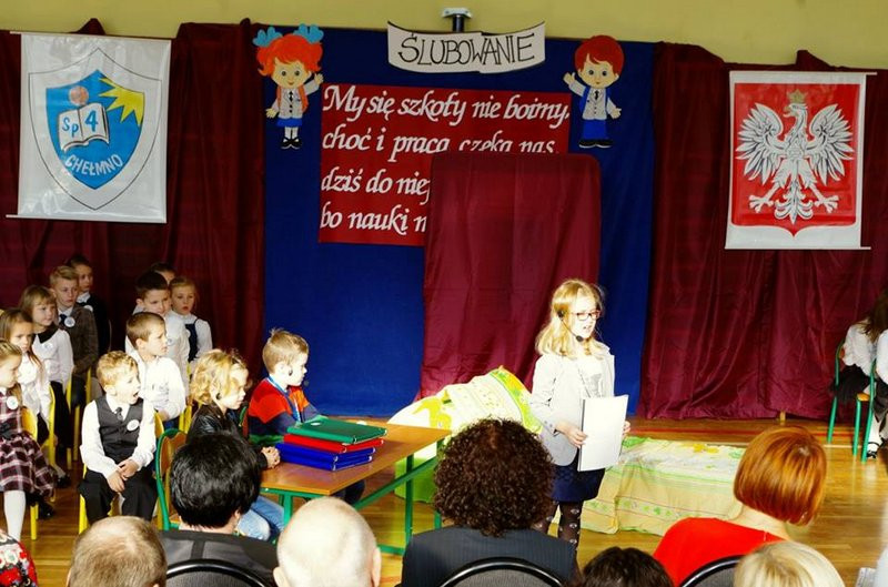Ślubowanie pierwszoklasisty w ?Czwórce?