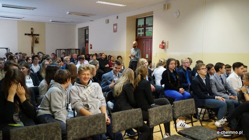 By pamiętać, trzeba wiedzieć? Zbrodnia Wołyńska