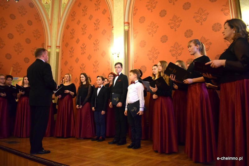 VIII Ogólnopolski Turniej Chórów o Kryształowe Serce Chełmińskiej Jesieni - relacja z konkursu i wręczenia nagród