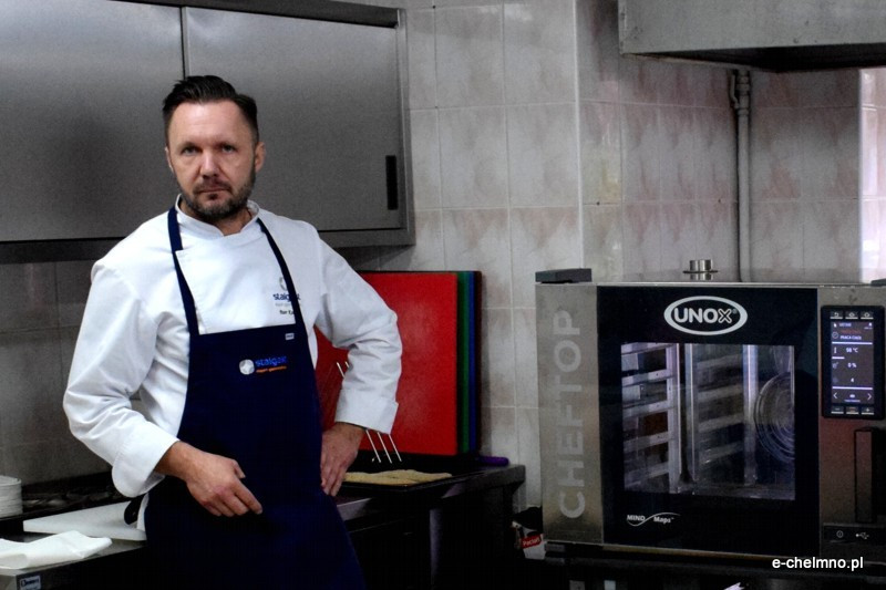 Prezentacja możliwości pieca konwekcyjno-parowego w stołówce Szkoły Podstawowej nr 2