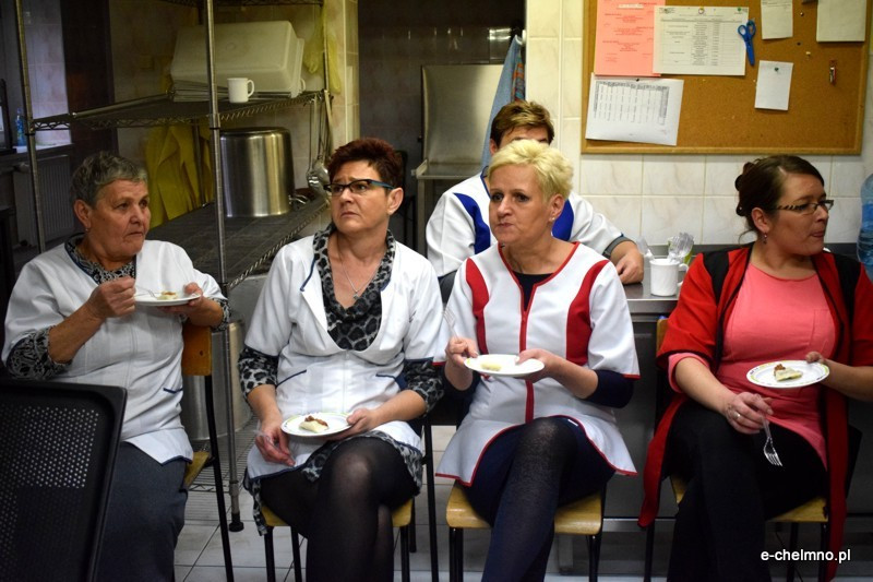 Prezentacja możliwości pieca konwekcyjno-parowego w stołówce Szkoły Podstawowej nr 2