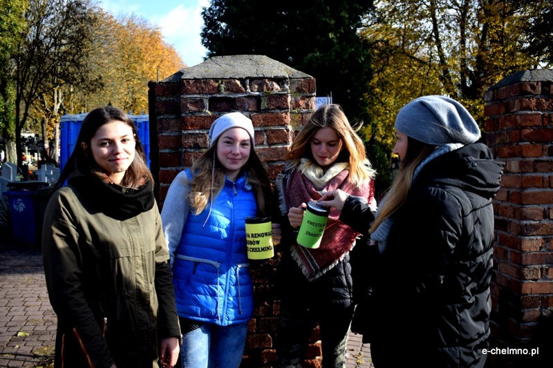 Kwesta na cmentarzu parafialnym