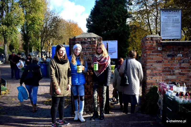 Kwesta na cmentarzu parafialnym