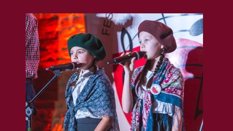 Laureatki XIII Wojewódzkiego Festiwalu Pieśni Patriotycznej ?Tobie Polsko?