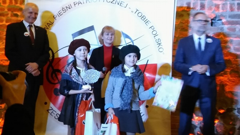 Laureatki XIII Wojewódzkiego Festiwalu Pieśni Patriotycznej ?Tobie Polsko?